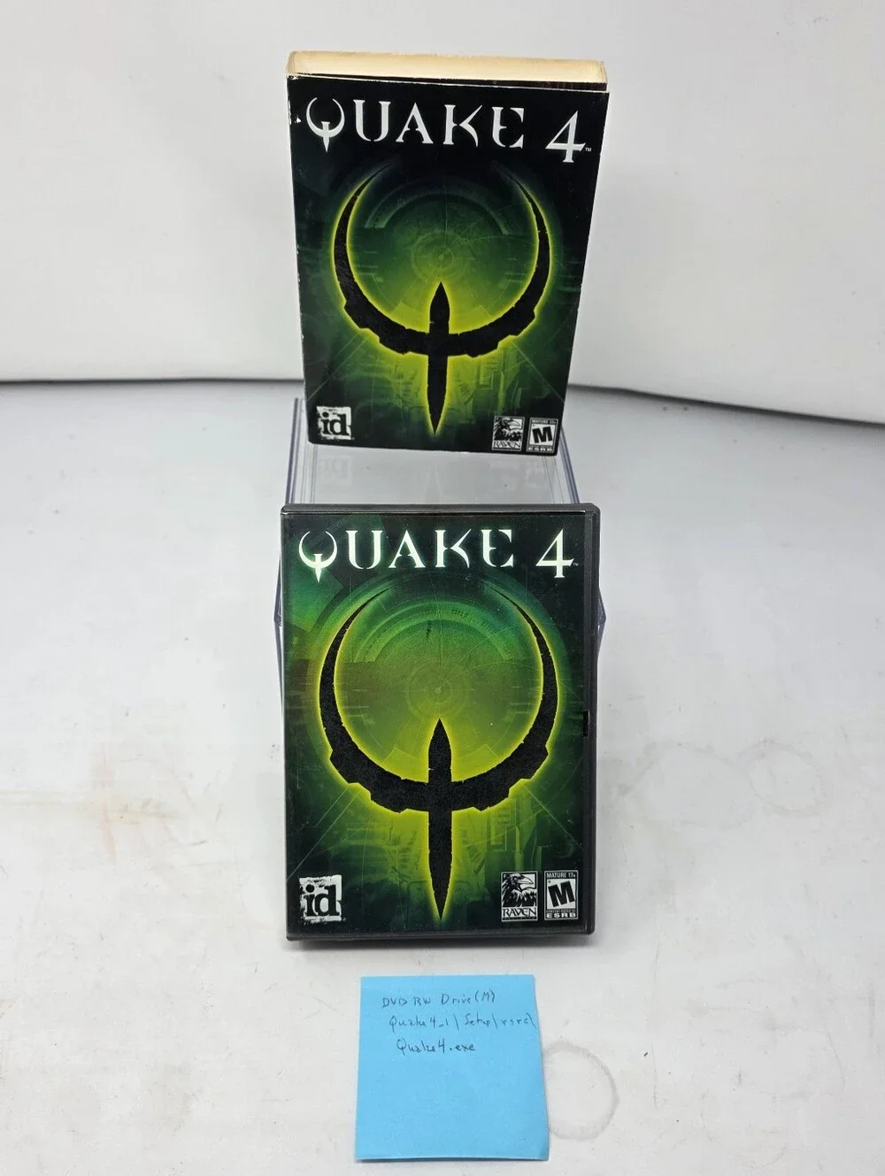 Quake 4 PC Game 4 Disc CD-ROM Set Complete Slipcover Manual Vintage With Extras
